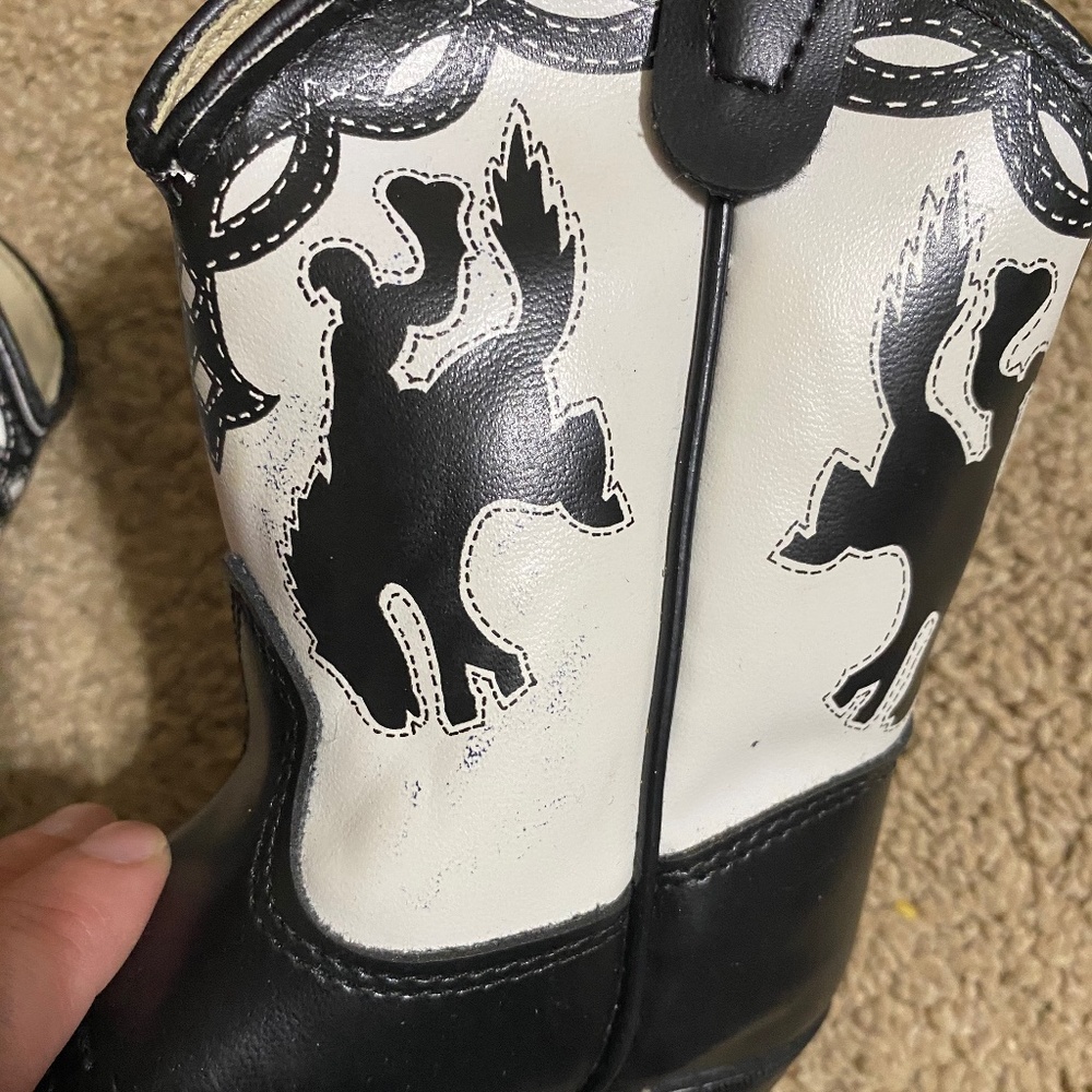 Toddler cowboy boots!!